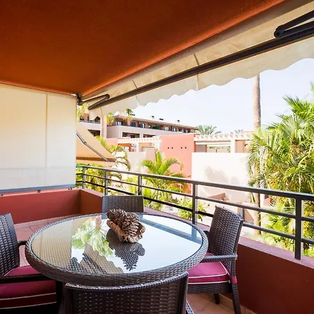 Go2tenerife Apart'tera Solarium, Terraces, Swimming Pools & Parking Apartament *